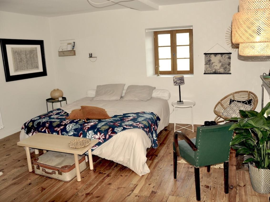 Villa Colombier Pontgibaud Rum bild